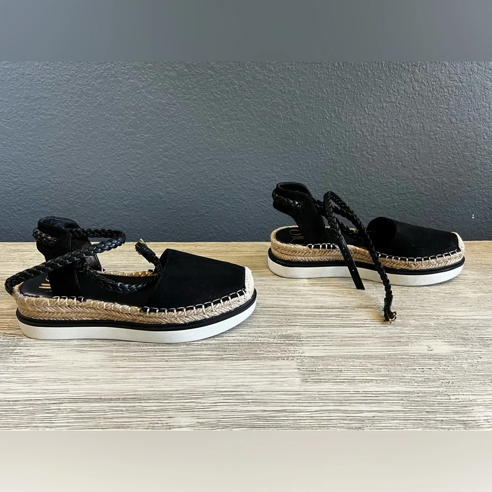 LIKE NEW!!! Jennifer Lopez Black and Cream Espadrilles